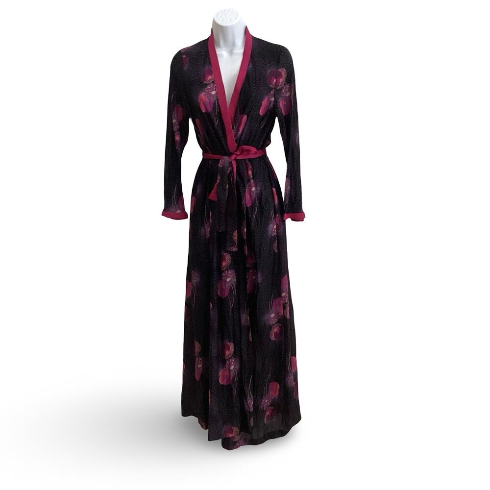 Gilligan & O’Malley Satin Floral Robe